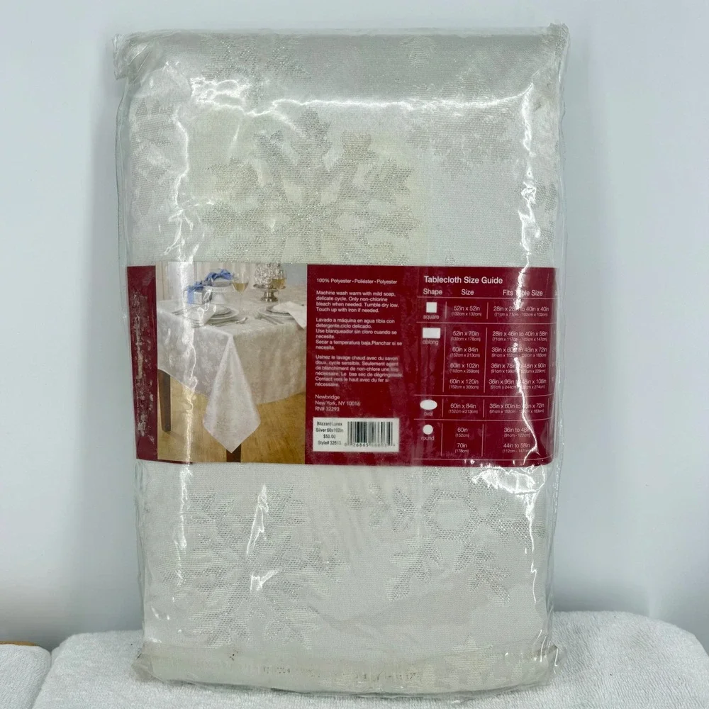 Vtg NOS Newbridge Home for the Holidays Snowflake Fabric Tablecloth 60in x 102in